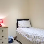Apartment The Cloisters, Muston Gristhorpe
