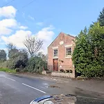 The Cloisters, Muston *