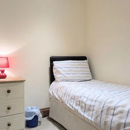 公寓 The Cloisters, Muston Gristhorpe