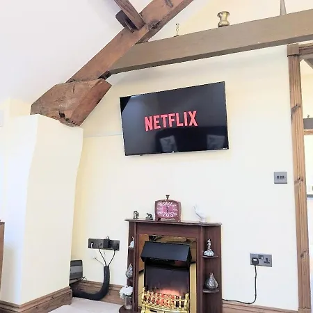 The Cloisters, Muston